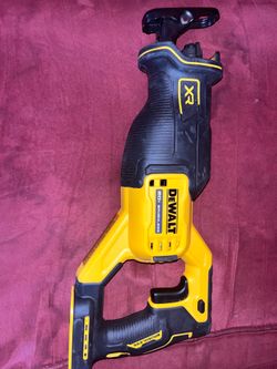 Dewalt saw
