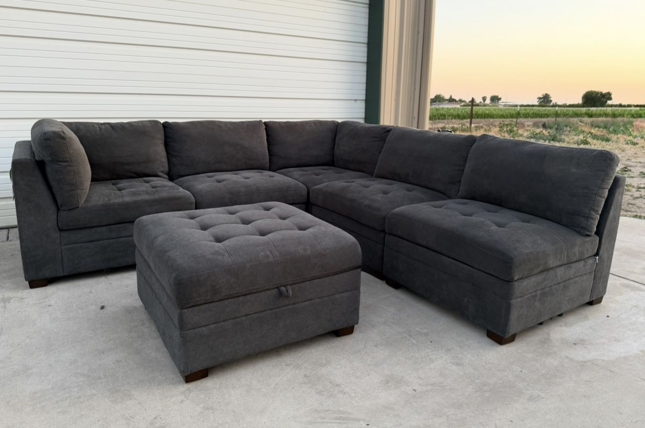 6 PIECE MODULAR SECTIONAL WITH STORAGE OTTOMAN 