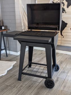FlamePro FlamePro by Dyna-Glo 24.9-in W Black Barrel Charcoal Grill for  Sale in Phoenix, AZ - OfferUp