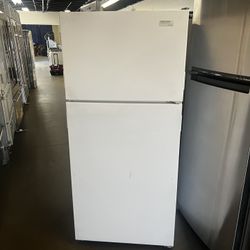 Kirkland 14 Cu Ft Top Freezer Refrigerator Apartment Size 