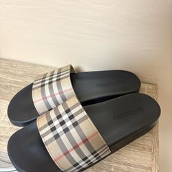 Burberry slides size 9.5-10 worn once