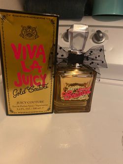 Juicy Couture  3.4 Oz  Gold Perfume New in Box