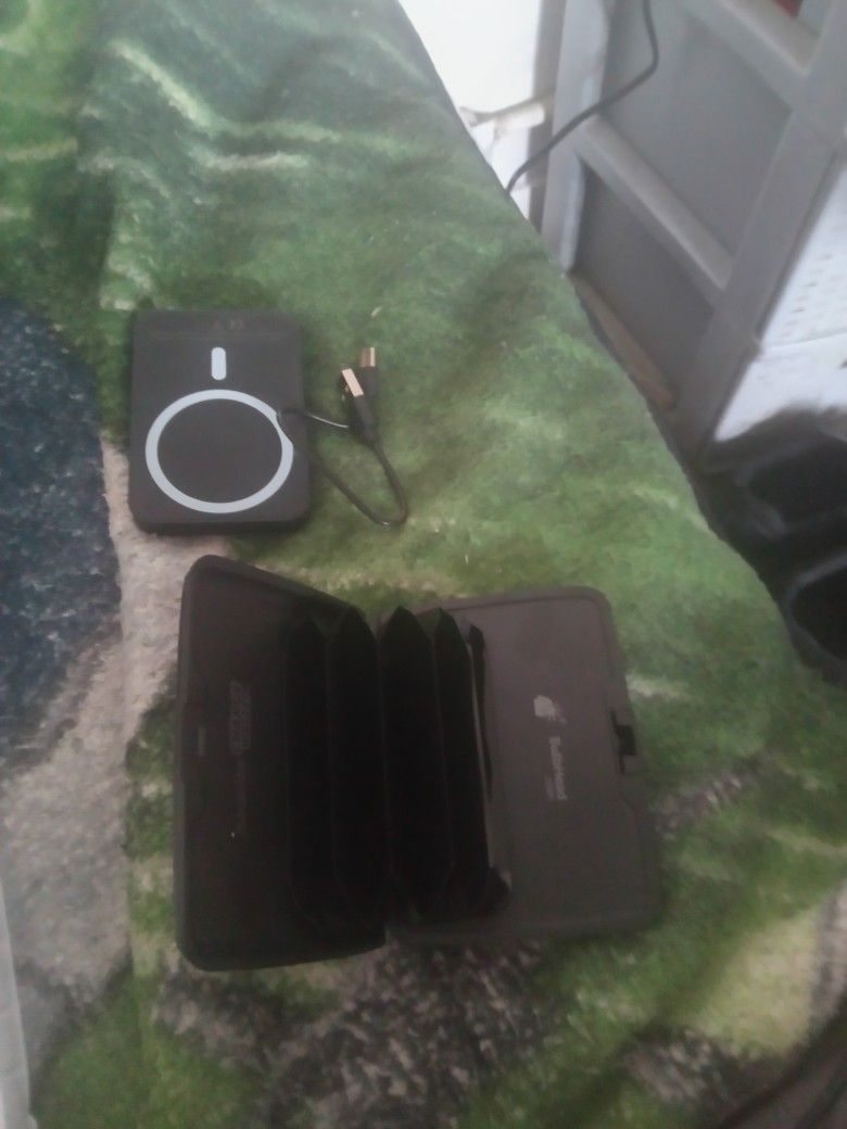 Magnetic Phone Charger And Android Phone Charging Wallet 