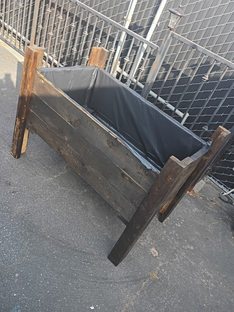 PLANTER