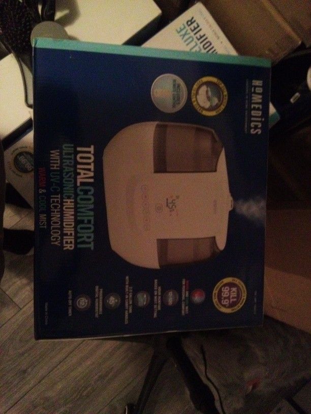 Total Comfort Ultrasonic Humidifier With UV-C Technology