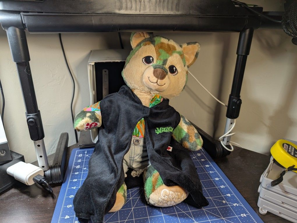 Build A Bear Exclusive Great Wolf Lodge Camo Magiquest Hoodie Denim Pants