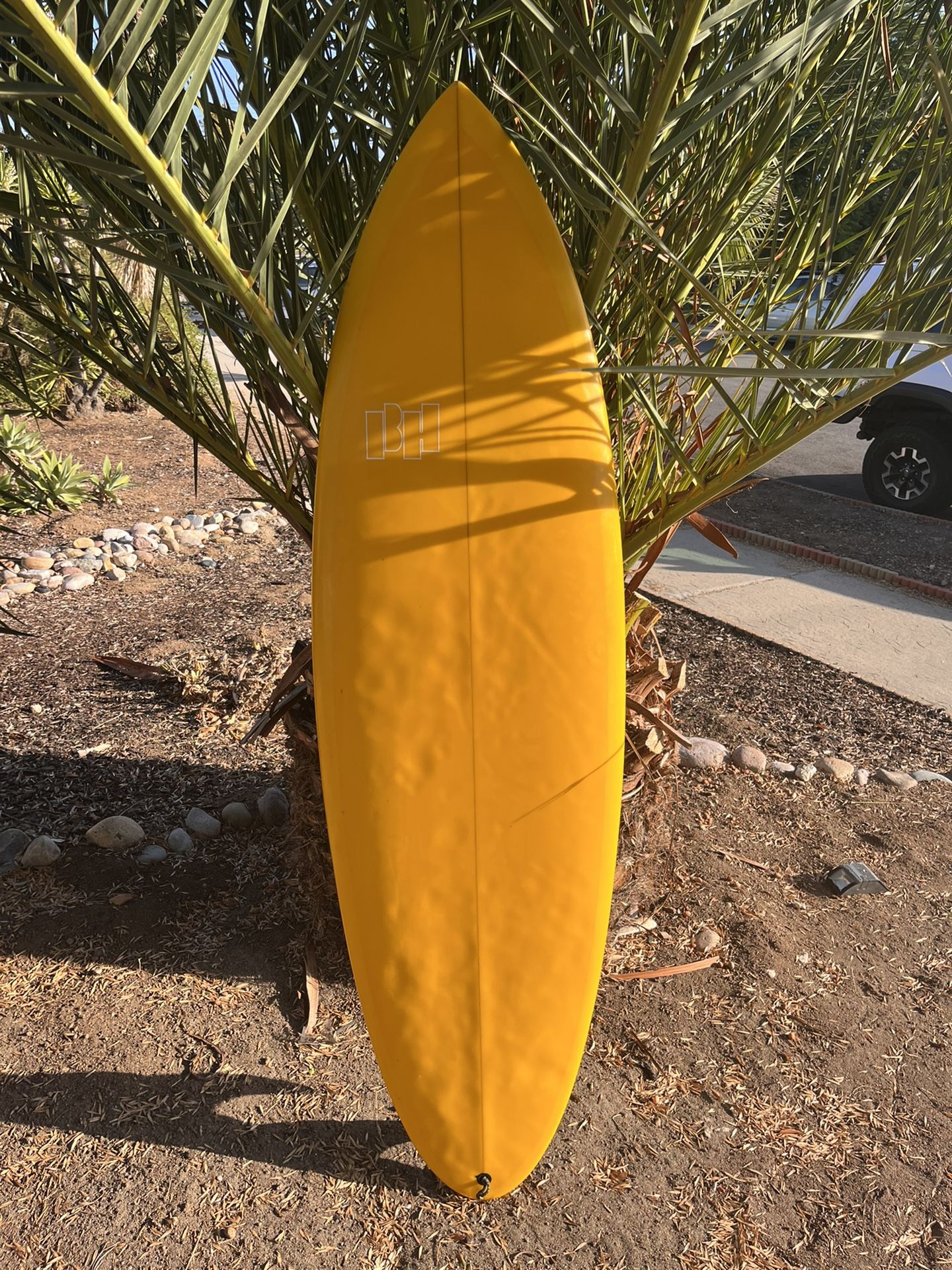 5’11 Shortboard, Quad With Fins 