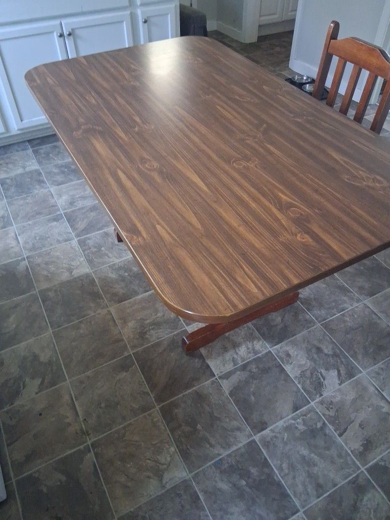 Table 8chairs