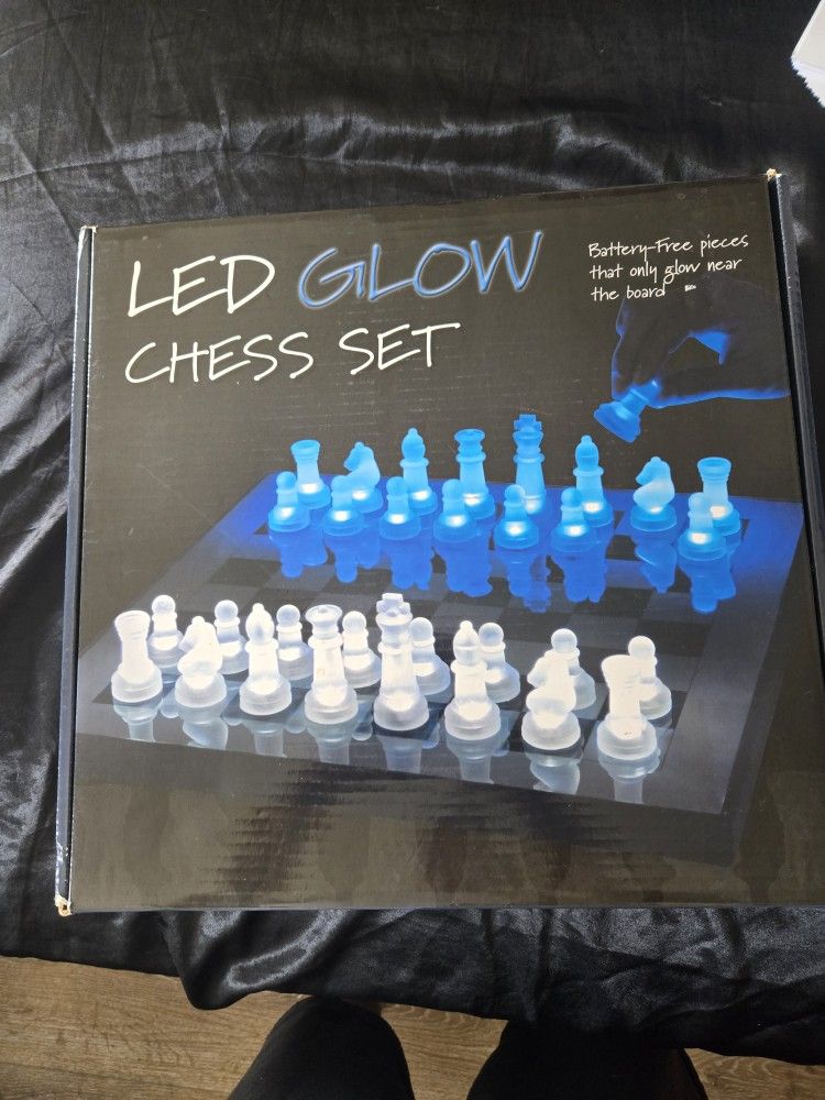 LED, Big, Glow In The Dark Chess Set
