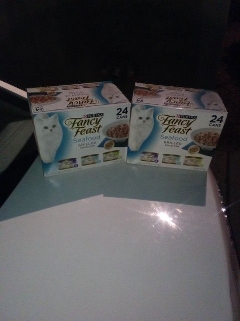 Purina Fancy Feast (CAT FOOD )Seafood Grilled Collection 24 Cans