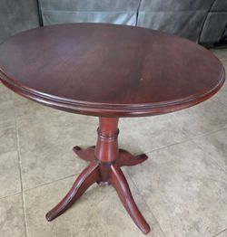 Dark Brown Pedestal Table