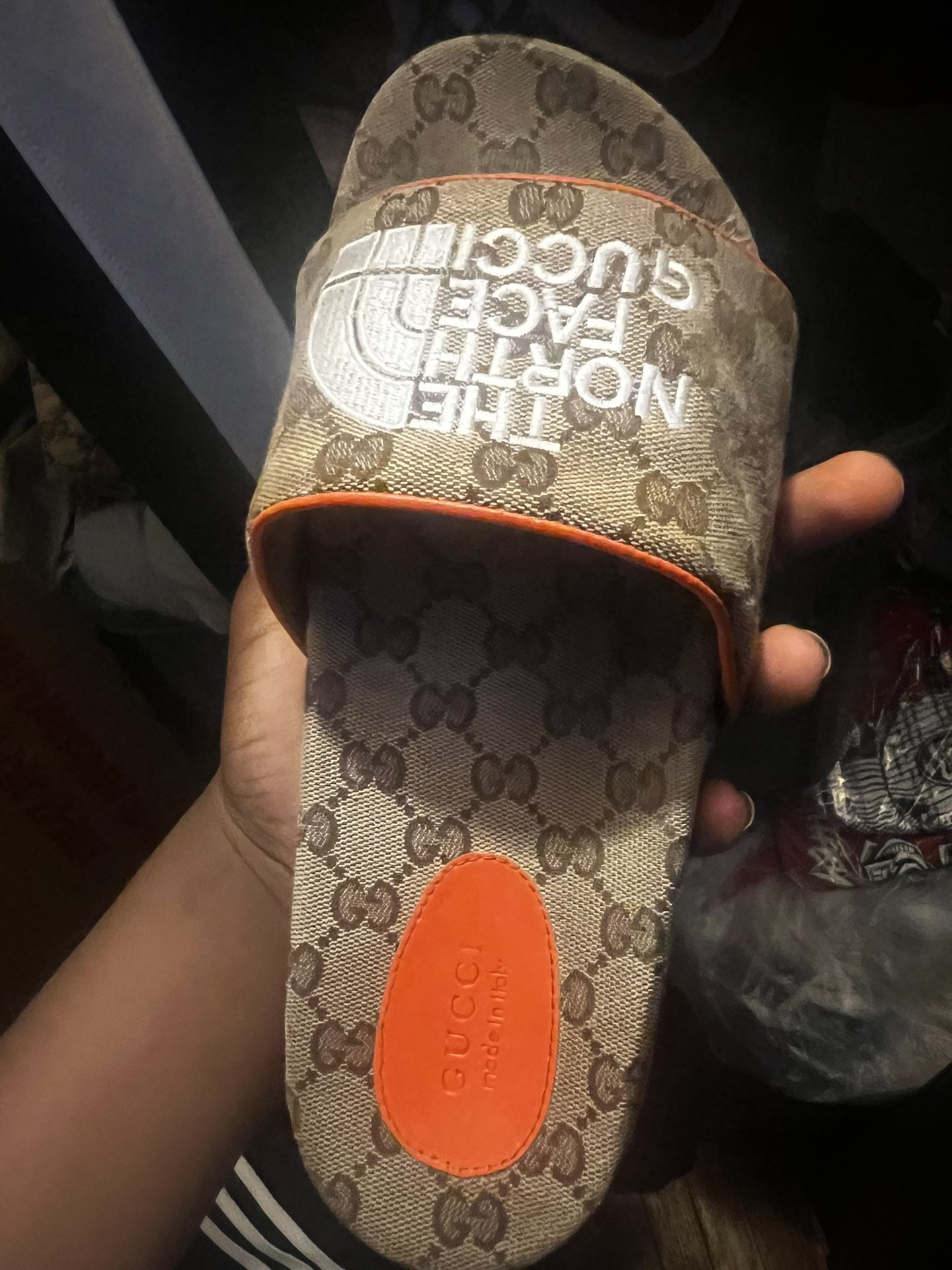 Gucci/north-face Flip flops