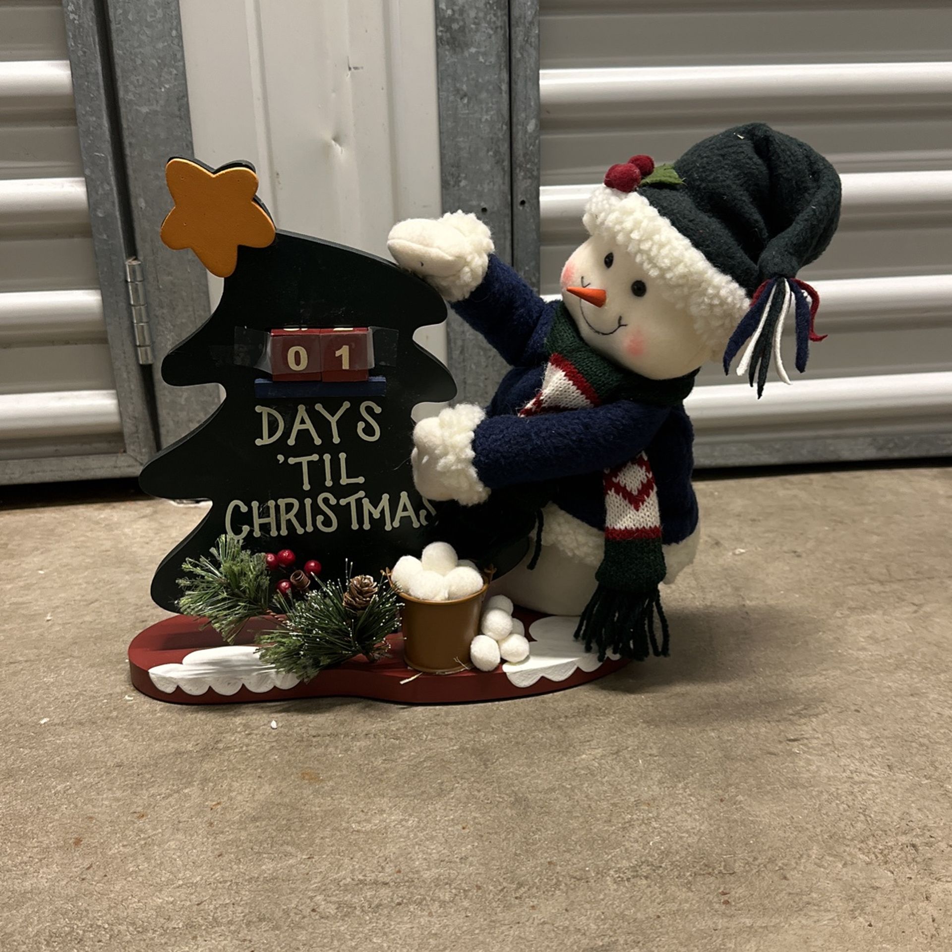 Days Until Christmas Countdown Snowman On A Wooden Platform