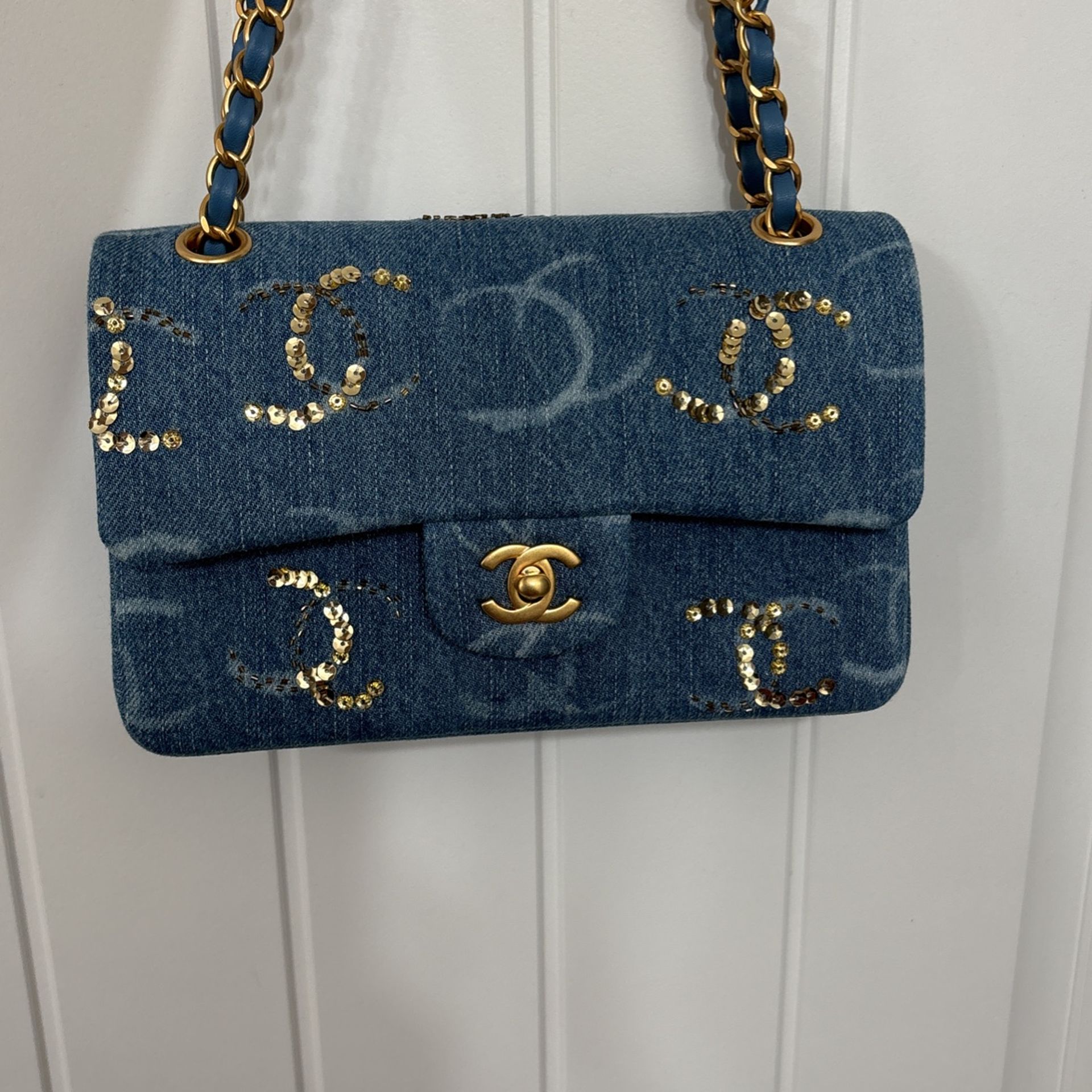 Ladies Chanel Denim Bag W/ Sequin