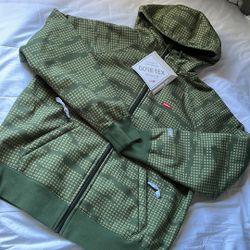NWT Supreme Windstopper Zip Up Hooded Sweatshirt