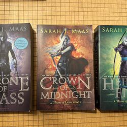 Throne Of Glass Bundle