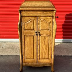 Mid Century-entertainment Cabinet