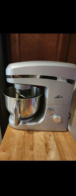 Cake mixer