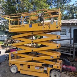 Scissor Lift 