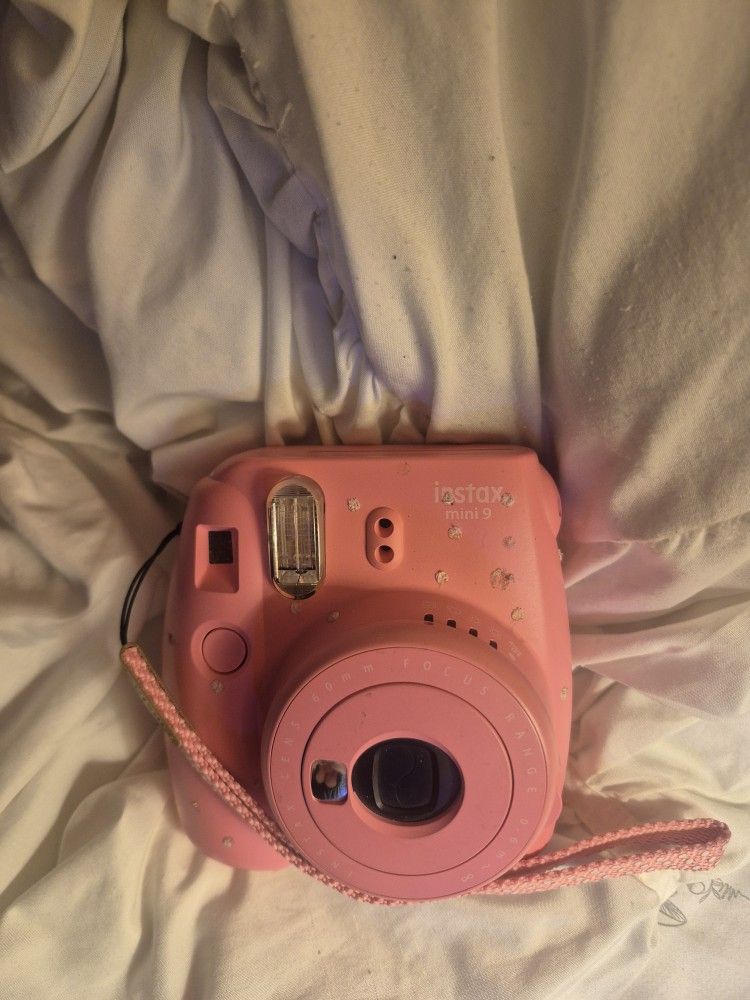Instax Mini 9 Polaroid Camera Pink