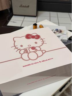 Insta360 go ultra camera hello kitty brand new