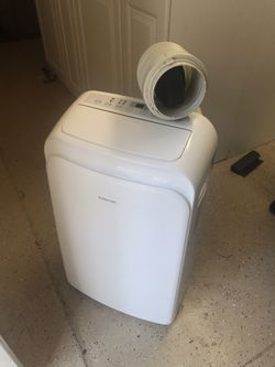 Edgestar Portable Air Conditioner with Heater and Dehumidifier