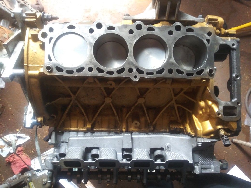 Rebuilt Dodge engines 5.7. 4.7. 3.7