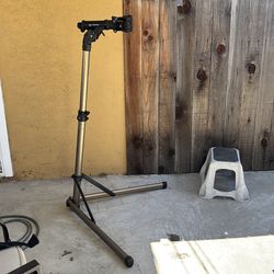 Bike holder for maintenance