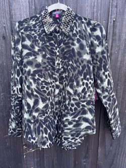 A Beautiful shirt Made by Vince Camino Dark Green with Black