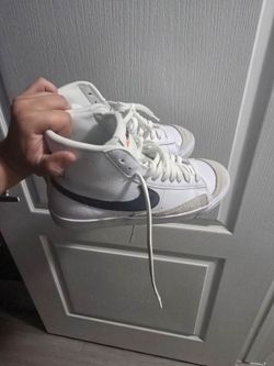 5 pair of Shoes  sizes 5, 5.5(3), 6 nike, uggs, jordans