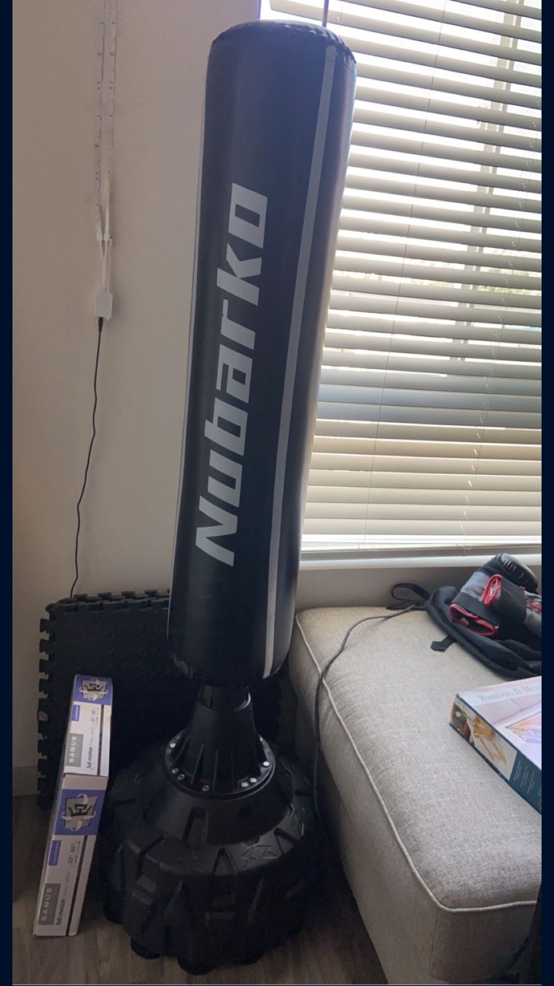 Nubarko Punching Bag