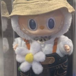 Labubu The Monsters Fall In Wild Vinyl Plus Pendant