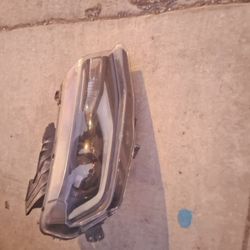 2016 / 2018  Chevrolet Camaro Headlight Right Oem 