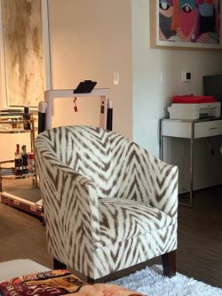 Accent Chair -Chocolate