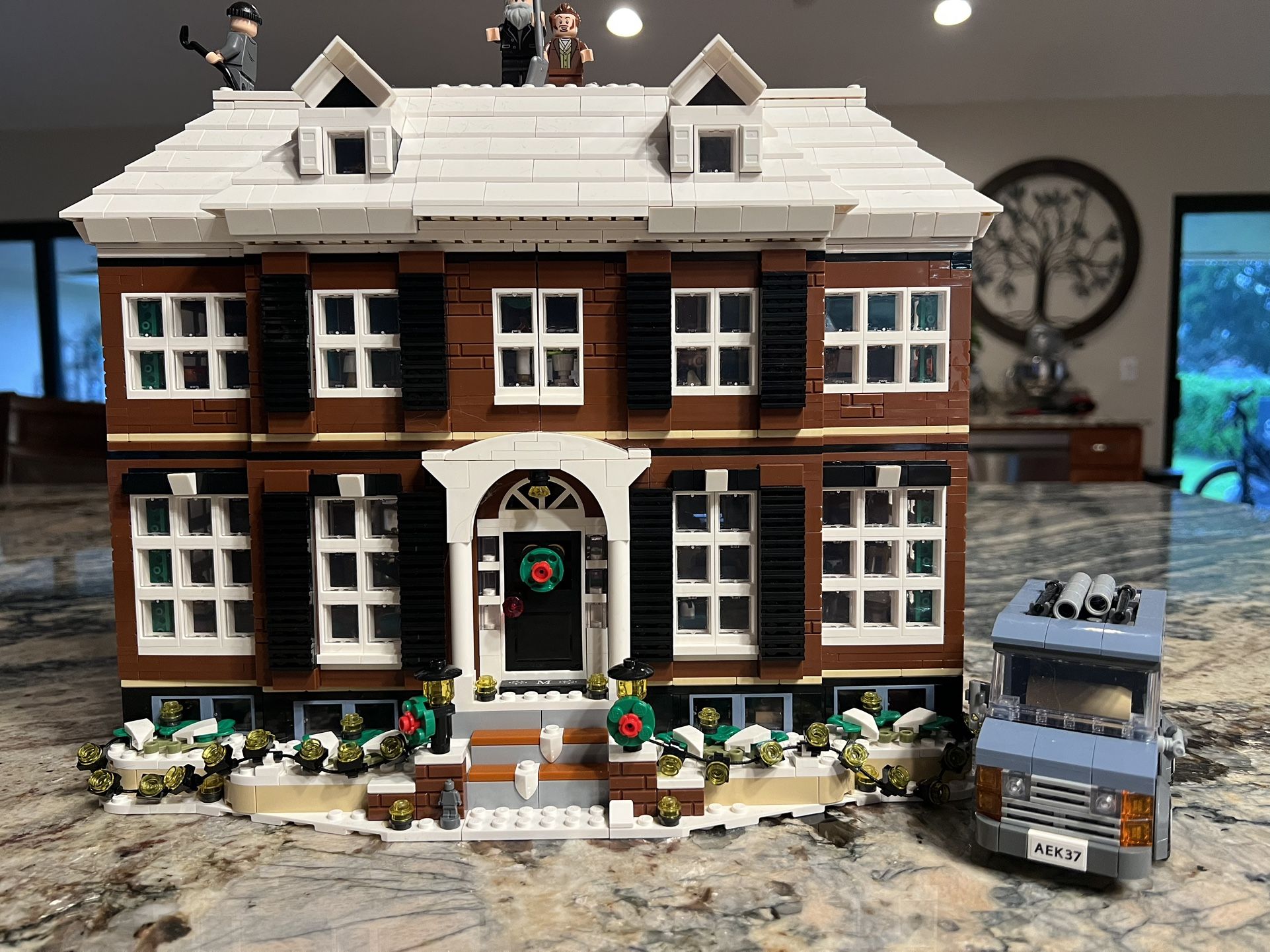 Lego Home Alone