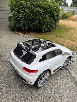 Toddler electric car