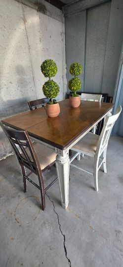Beautiful tall table with 4 chairs refinished off white expresso distressed look