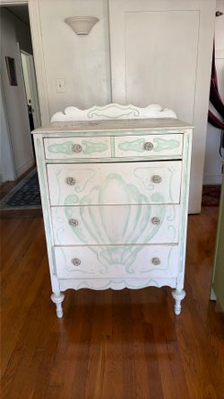 Solid wood dresser