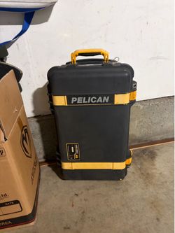 Pelican 9460 Remote Area Lighting System (RALS).