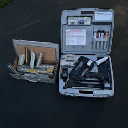 Paslode IM-300 Framing Nail Gun  &  43 Lbs Of Nails Asst. 