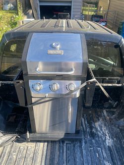 Dyna-Glo 3-Burner Propane Grill (tank not included)