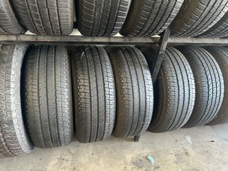 SET OF TIRE 275 65 18 MICHELIN 85% LIFE