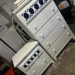 Night Stand And 5-drawer Chest in White