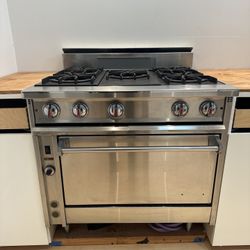 Royal 36” Professional Gas Range – Stainless Steel