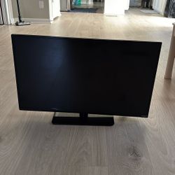 32 Inch Vizio Tv ( No Smart & No Remote)