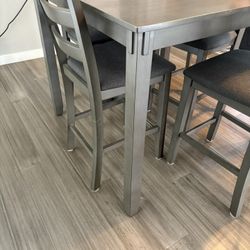 Dinning Room Table