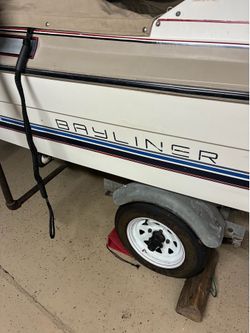 Bayliner boat 15 foot