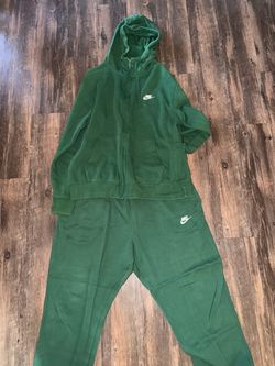 Green Nike Set L/XL Men used