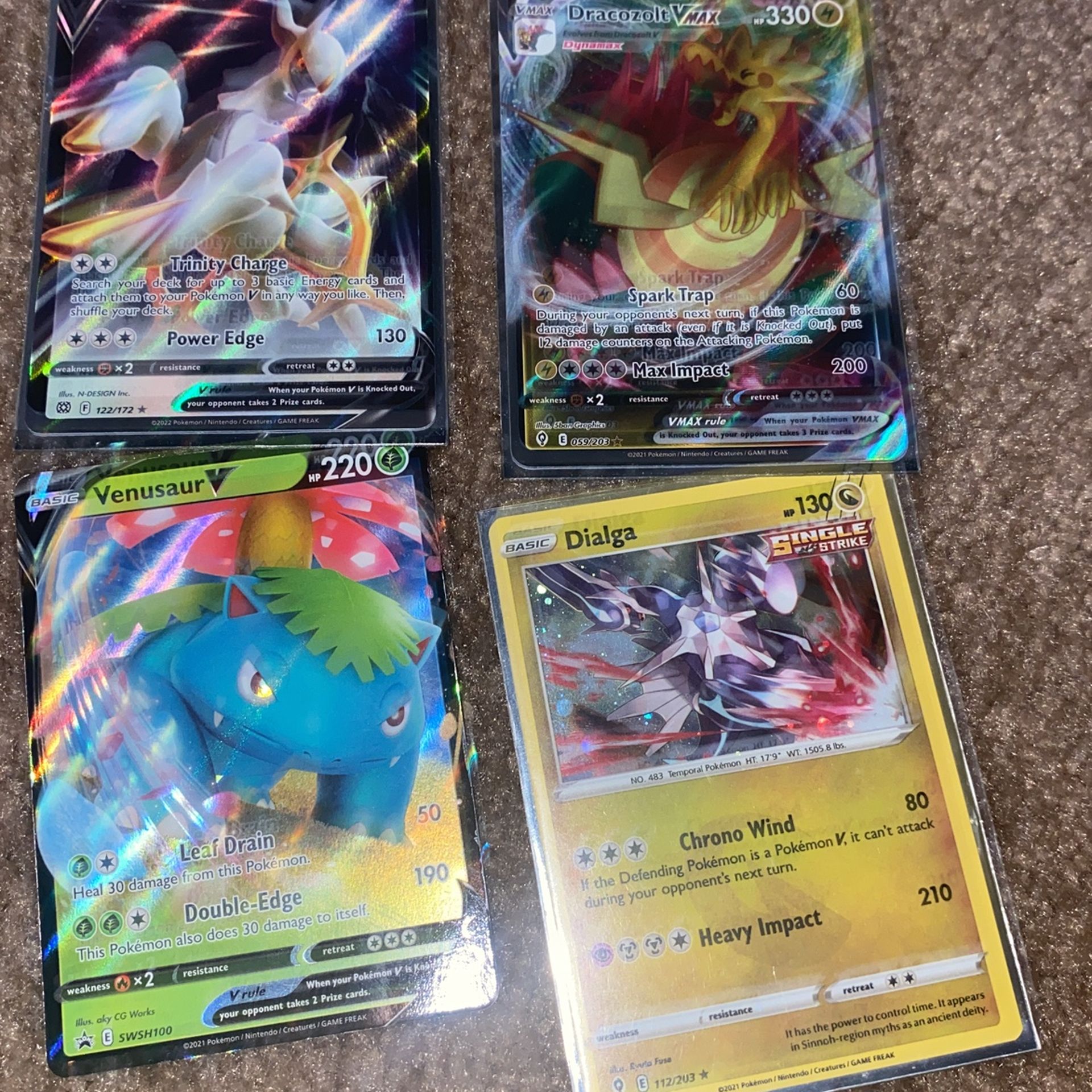 Arceus V/dracozolt Vmax/venusaur V/dialga Pokémon