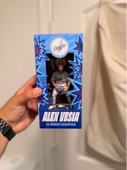 Vesia bobblehead